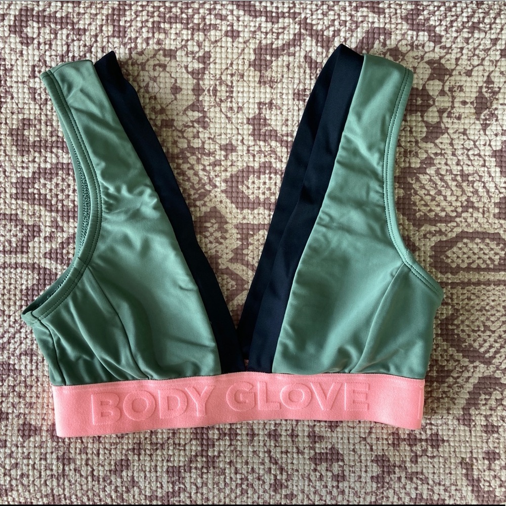 Body glove bikini top